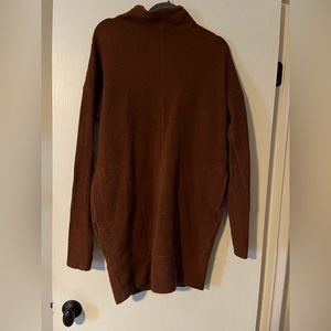 Lululemon oversized turtleneck
